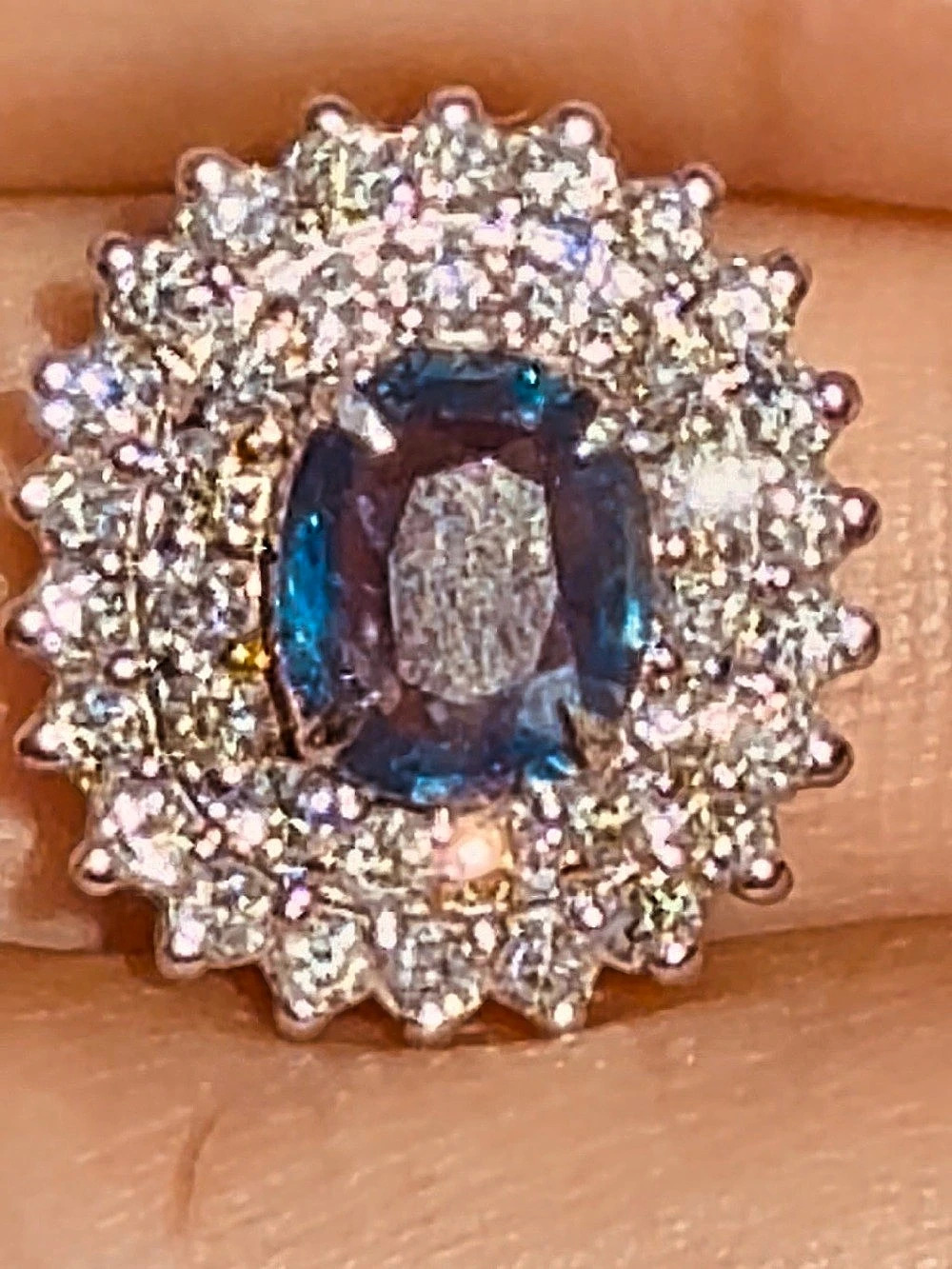 Natural Burmese Sapphire and Diamond pendent in 18 k solid gold